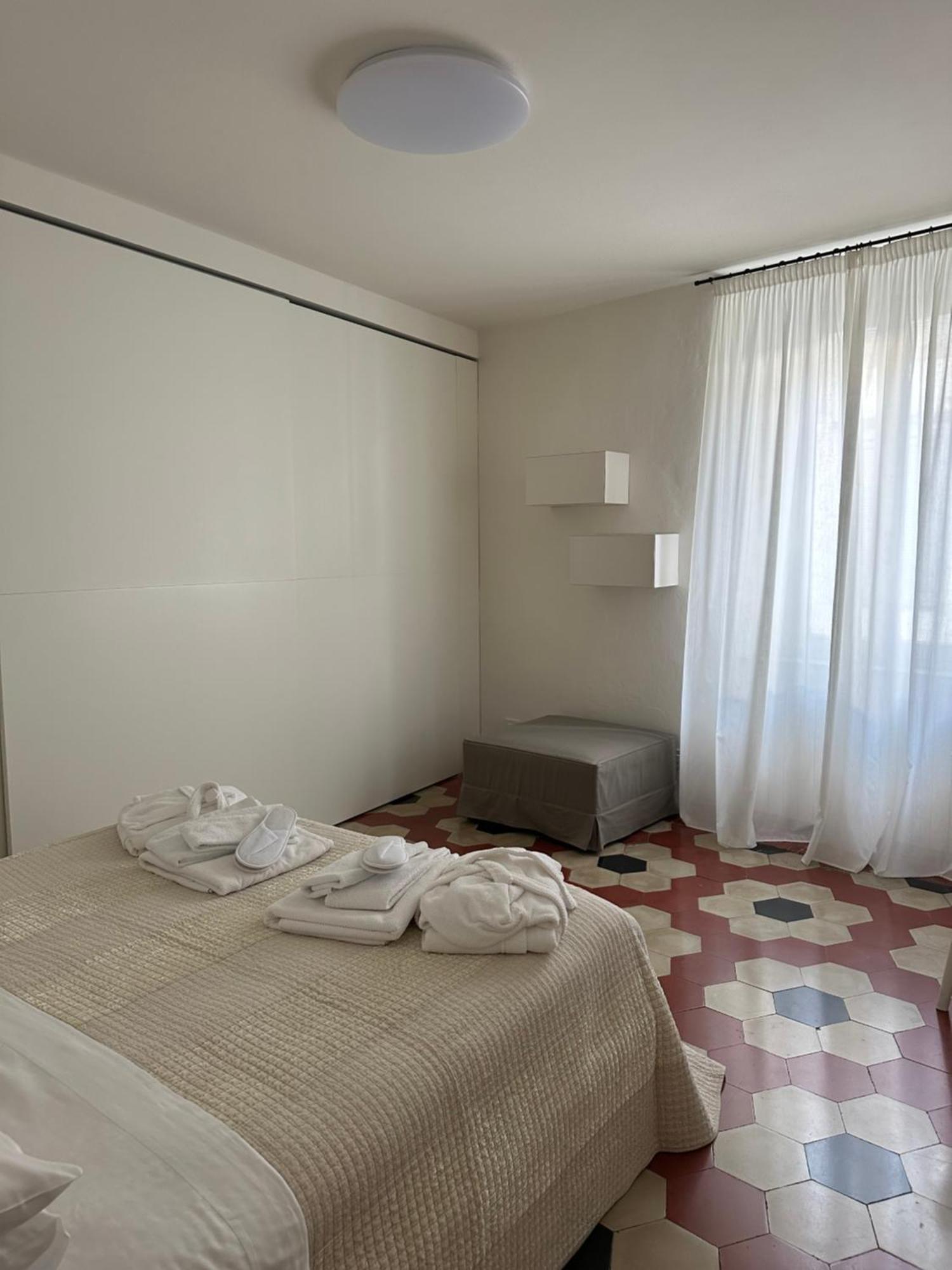 Number 99 Apartment Бергамо Екстериор снимка