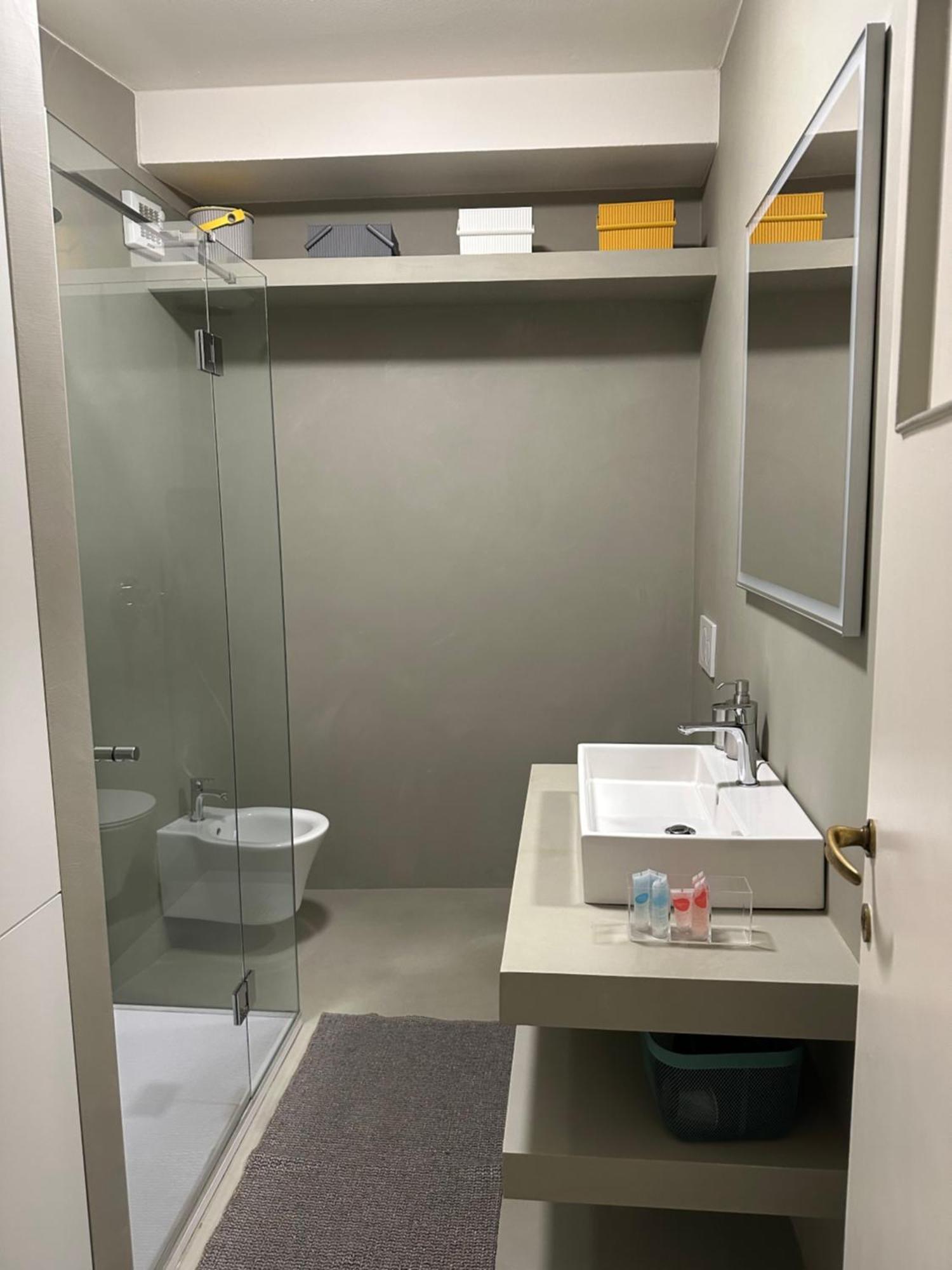 Number 99 Apartment Бергамо Екстериор снимка